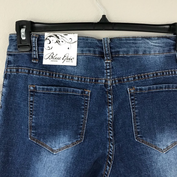 Blue Epic Jeans Nwt Distressed Flowers Capri Blue Jeans Size 8